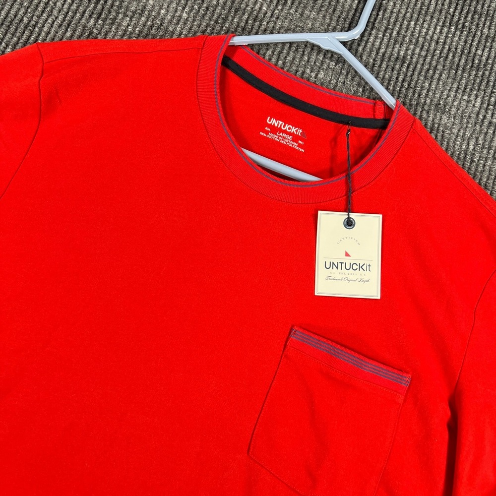 UNTUCKit Shirt Mens Large Red Short Sleeve Pocket Crew Casual Comfort New